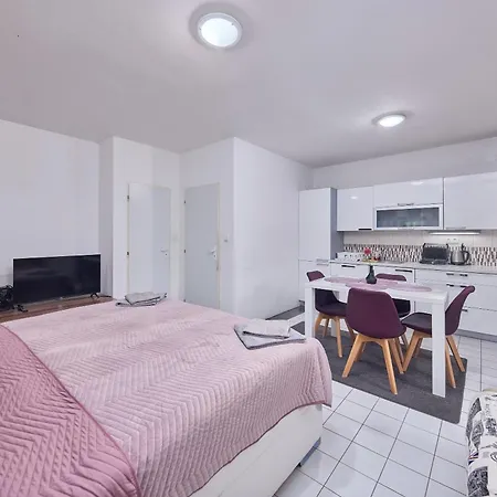 Relax شقة براتسيلافا